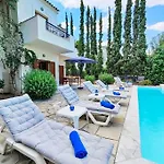 Villa Nova S.r Sea View *
